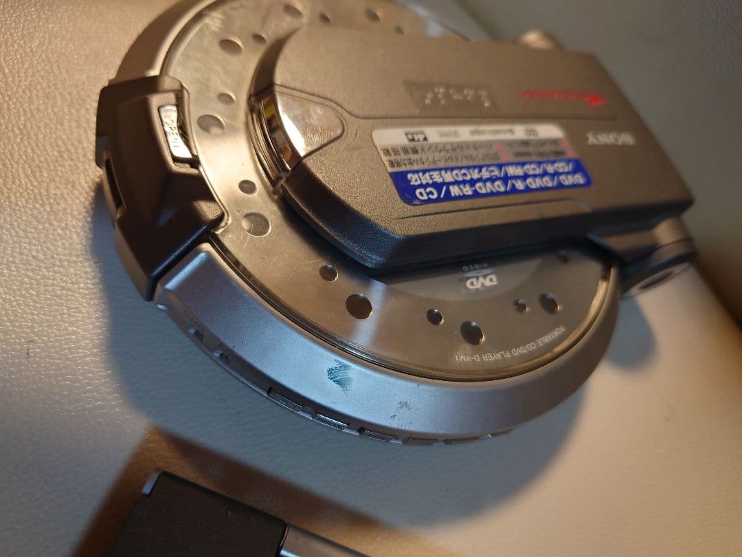 ソニー　ウォークマン　ポータブル　d-vm1 dvdウォークマン　ジャンク品