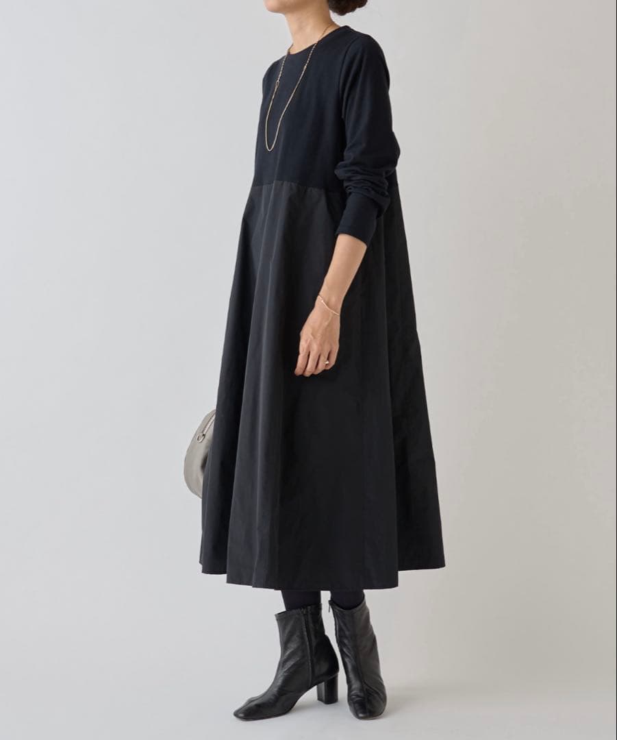 ビアズリー　ドッキングフレアワンピース