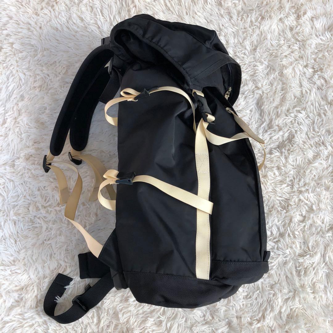 HEADPORTERヘッドポーター　シャチリュックバックパックブラック黒