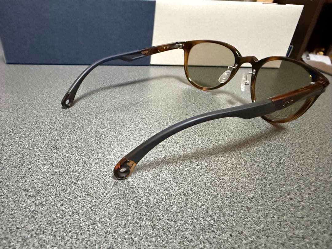 ZEQUE Juno TALEXレンズ イーズグリーン