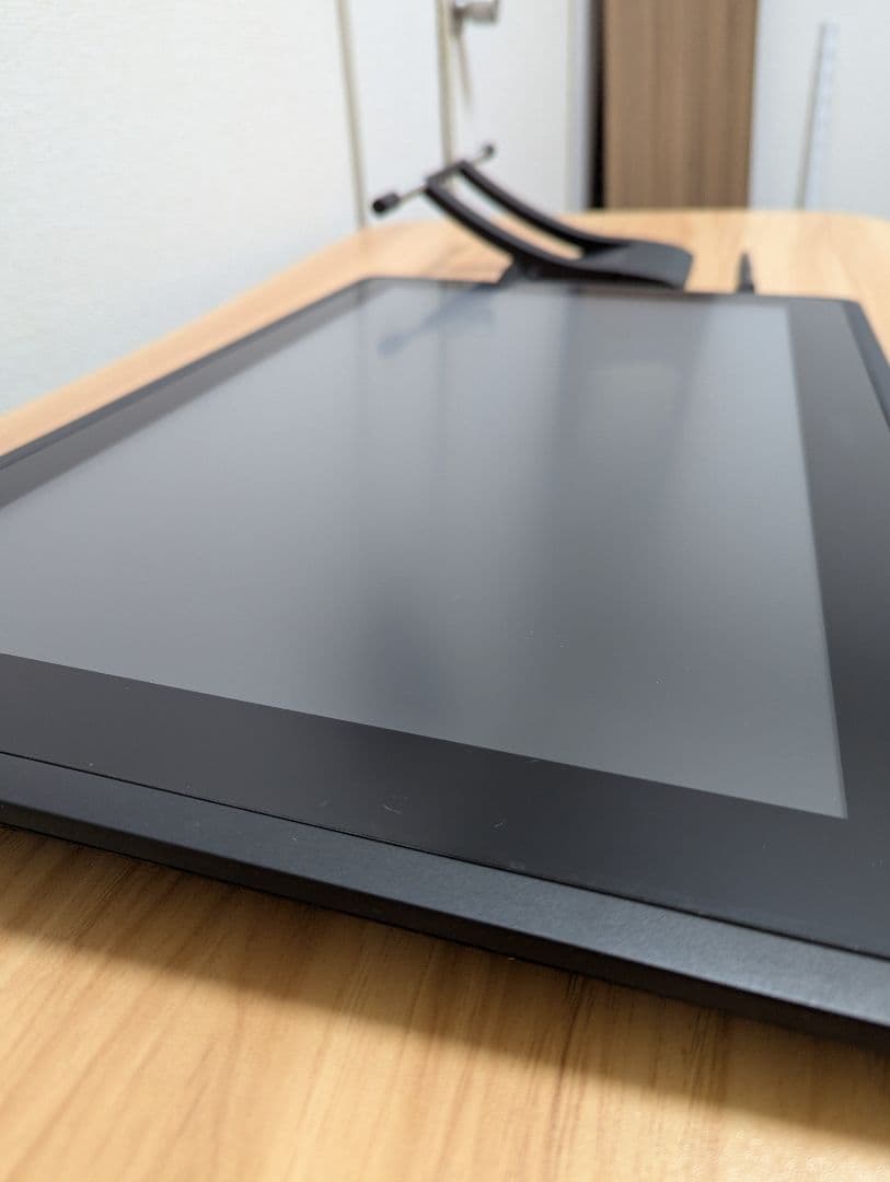 【中古美品】ワコム 液タブ Wacom Cintiq 22 ブラック