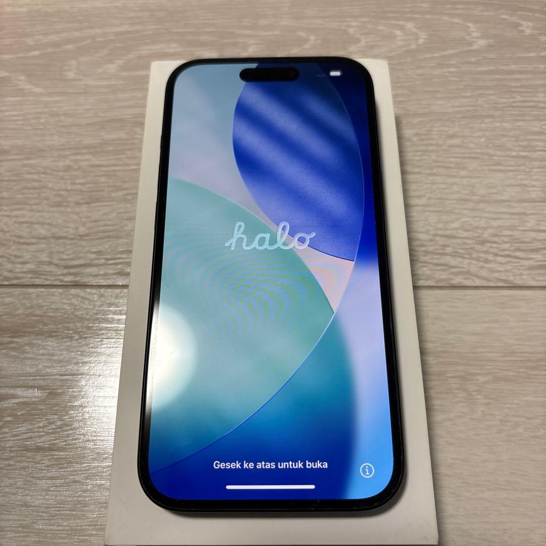 Apple iPhone 15 ブラック 本体 256GB