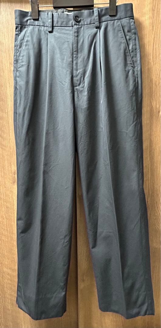 Cornier／FINX COTTON GABARDINE SLACKS