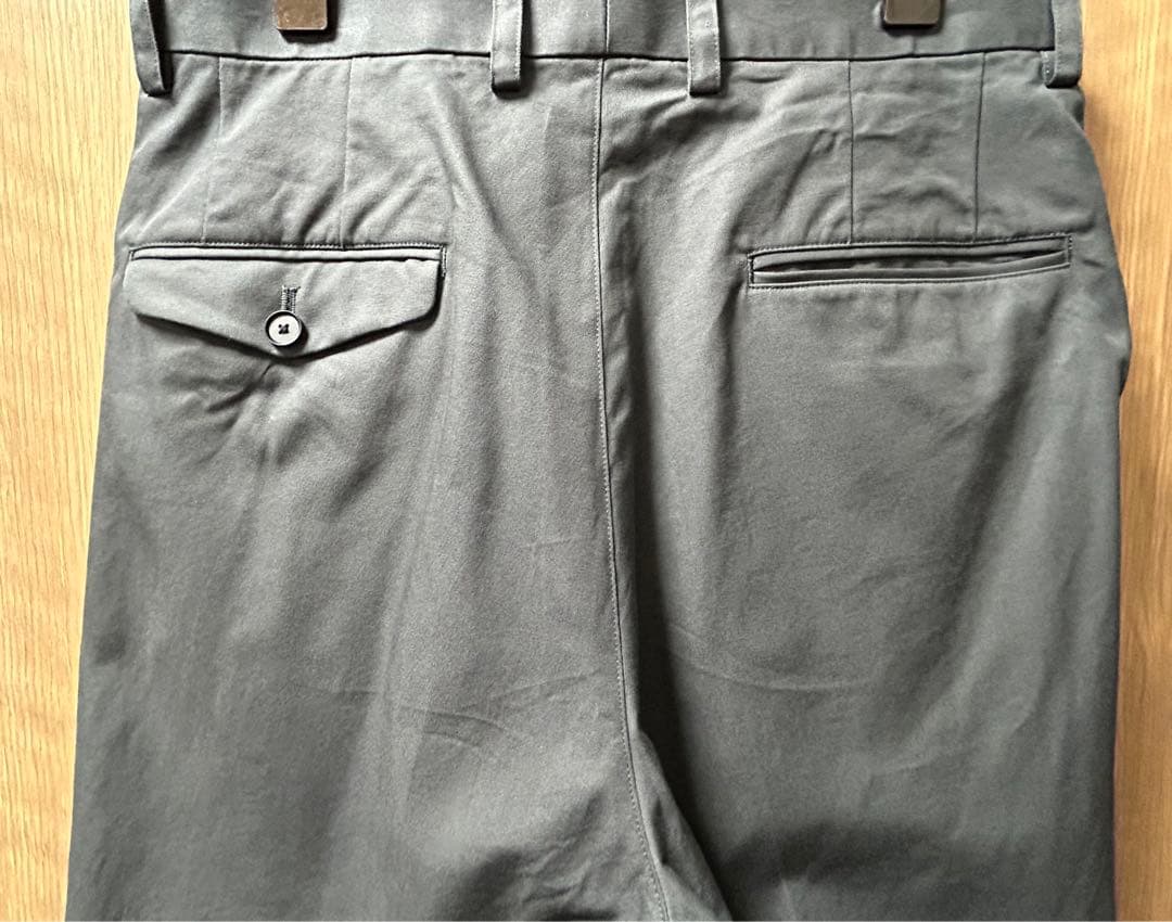Cornier／FINX COTTON GABARDINE SLACKS
