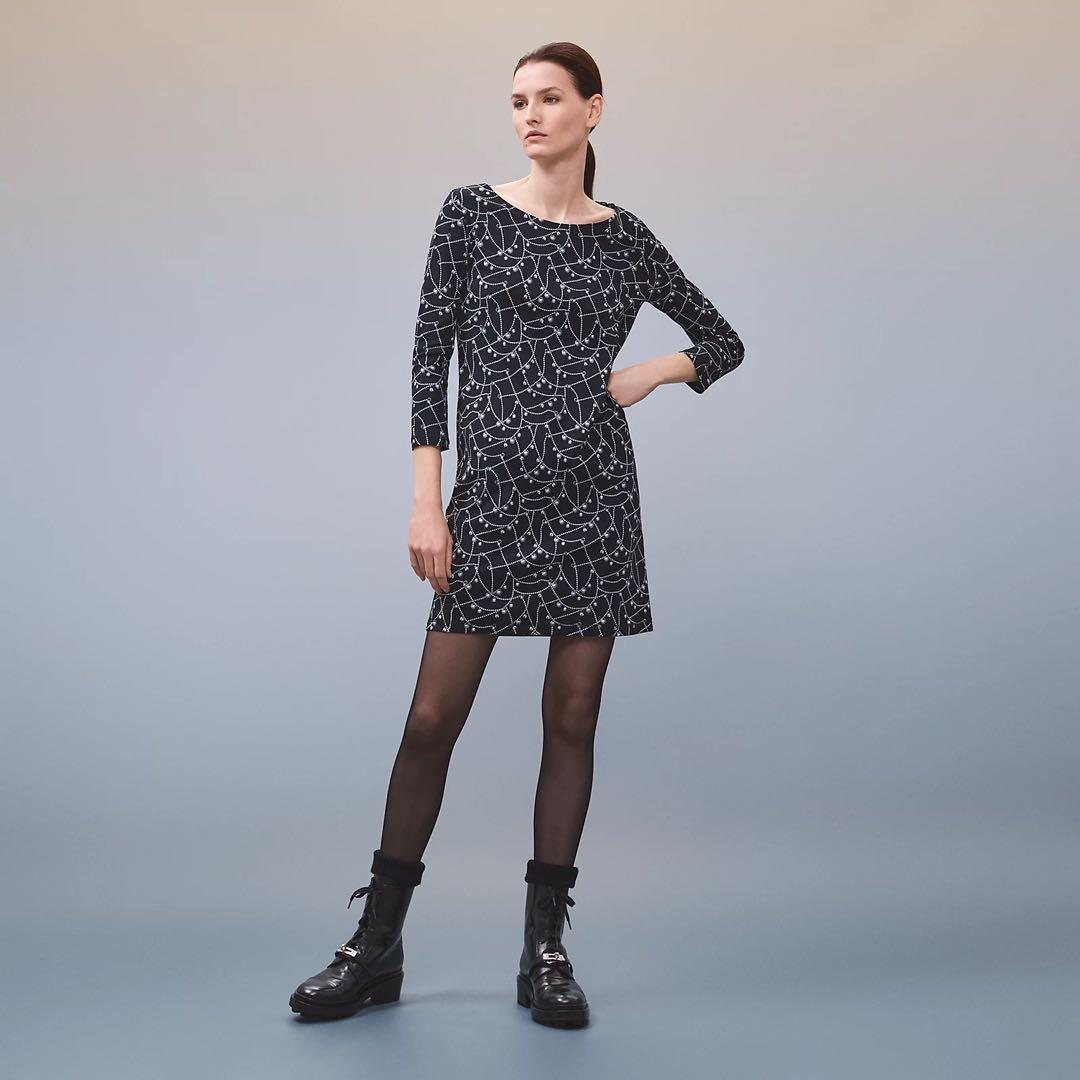 新品タグ付　HERMESワンピース　クルーネック　ブラック