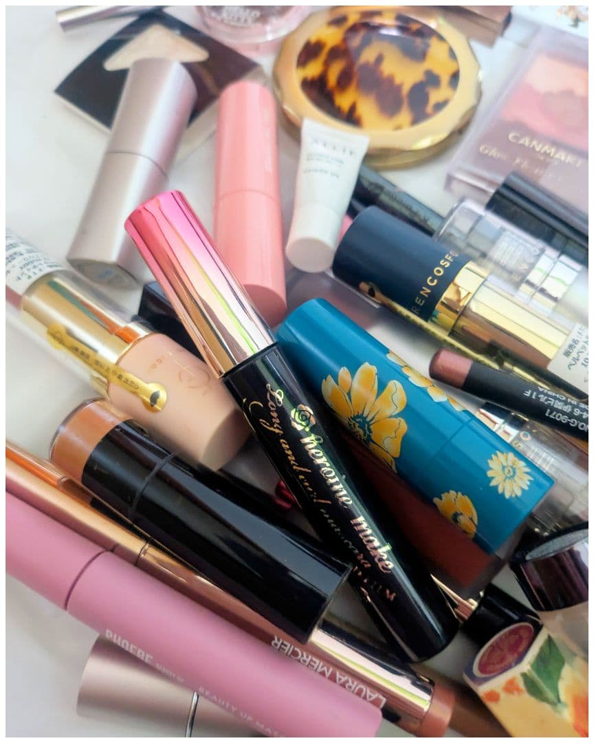 ま*み様 19 てんこ盛り 超大量!! 化粧品 大量まとめ売り コスメセット 見