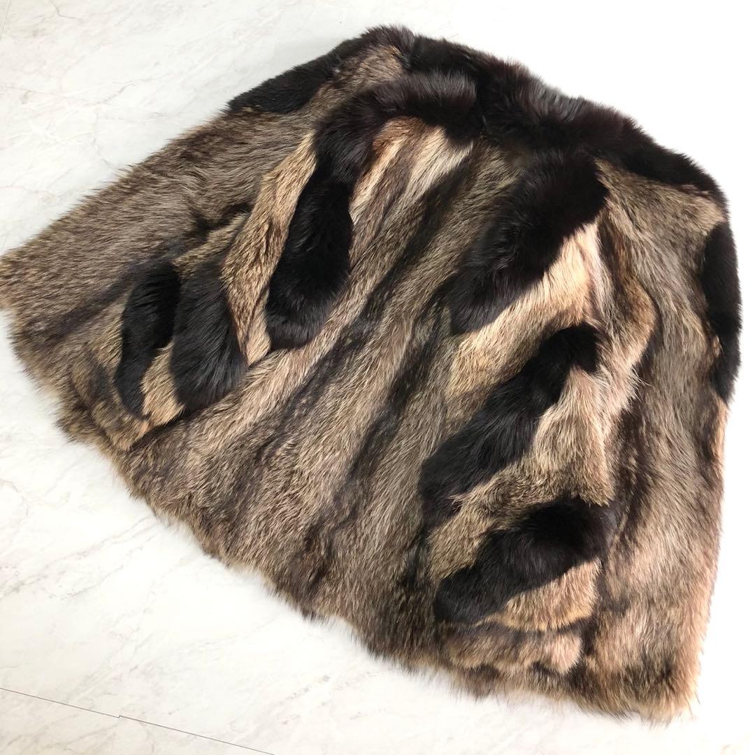 希少✨シルバーフォックス 本毛皮 リアルファーコート デザイン ボリューム◎