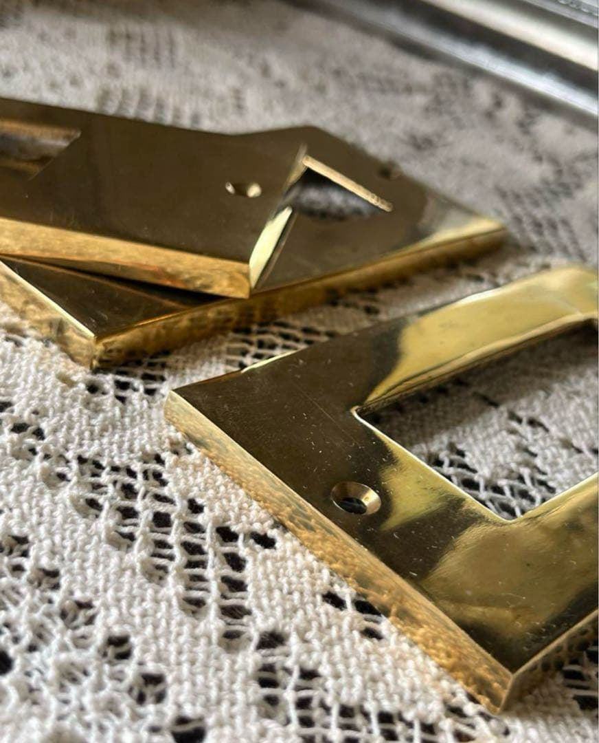 【英国製】真鍮コンセントプレート（13個）/ ビンテージ ・ ハンドメイド