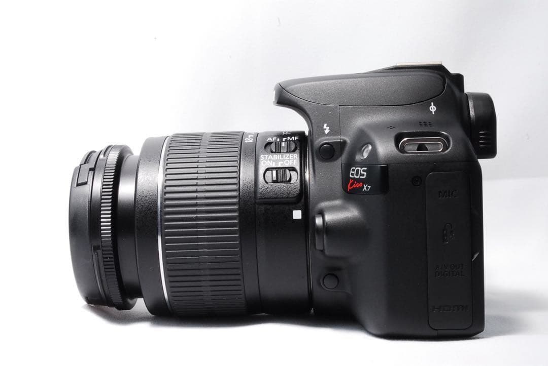 ❣️女性の方にもオススメ❣️Canon Kiss X7 デジタル一眼レフカメラ