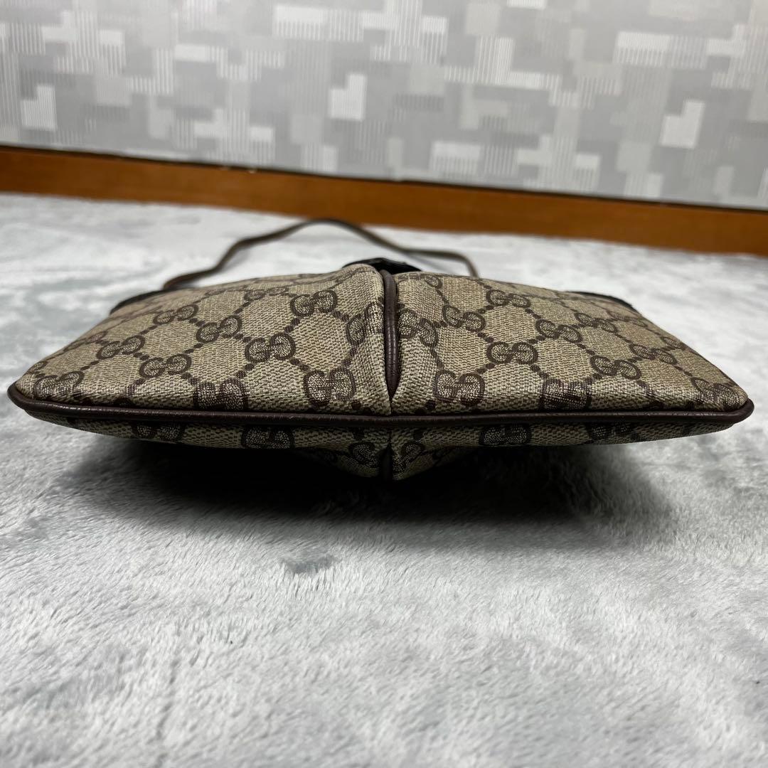 Gucci グッチ ショルダーバッグ GG シェリーライン 肩掛け◯
