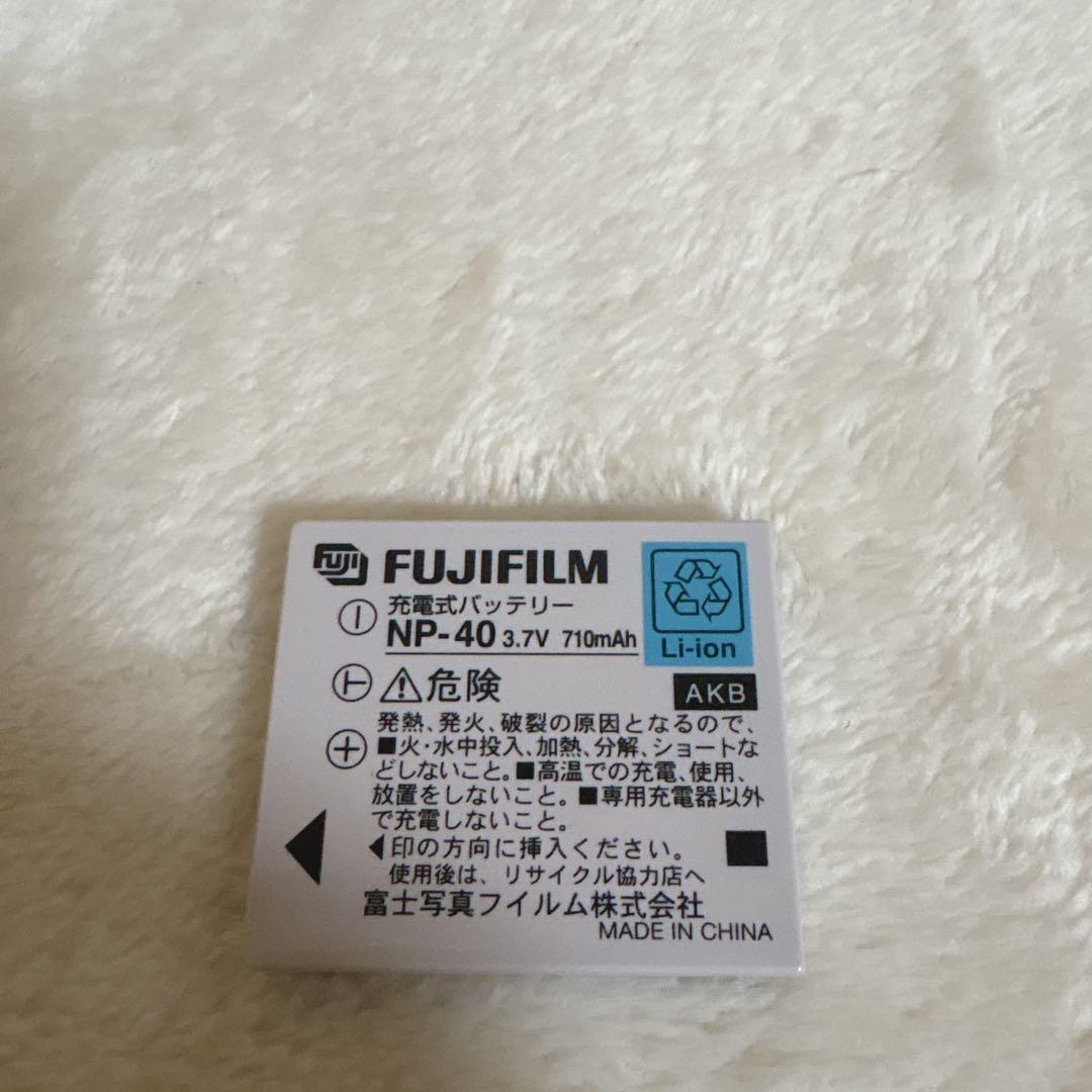 FUJIFILM Finepix F455 富士フィルム デジカメ　シルバー