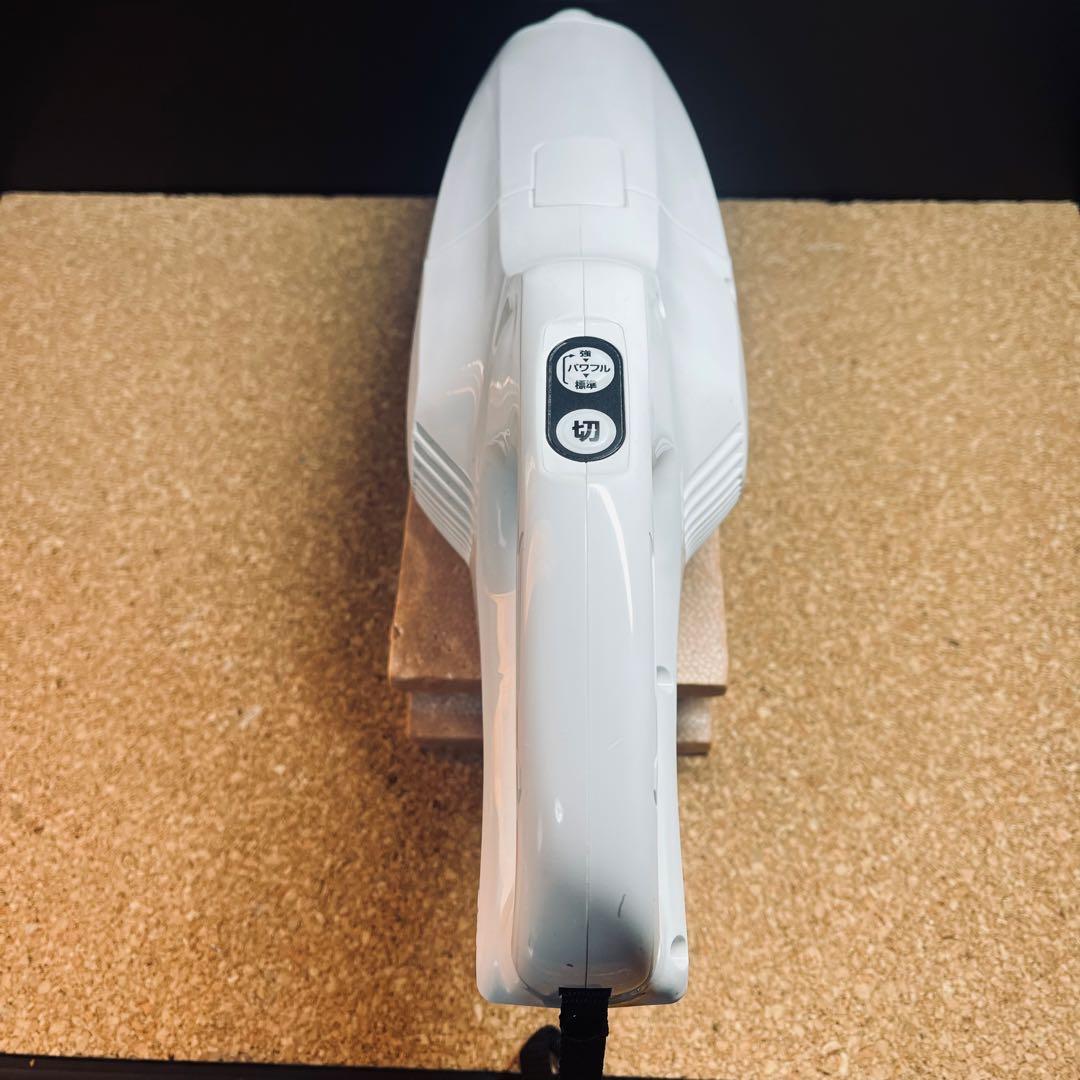 Makita充電式クリーナーCL107FDSHW充電器.バッテリー付属紙パック式