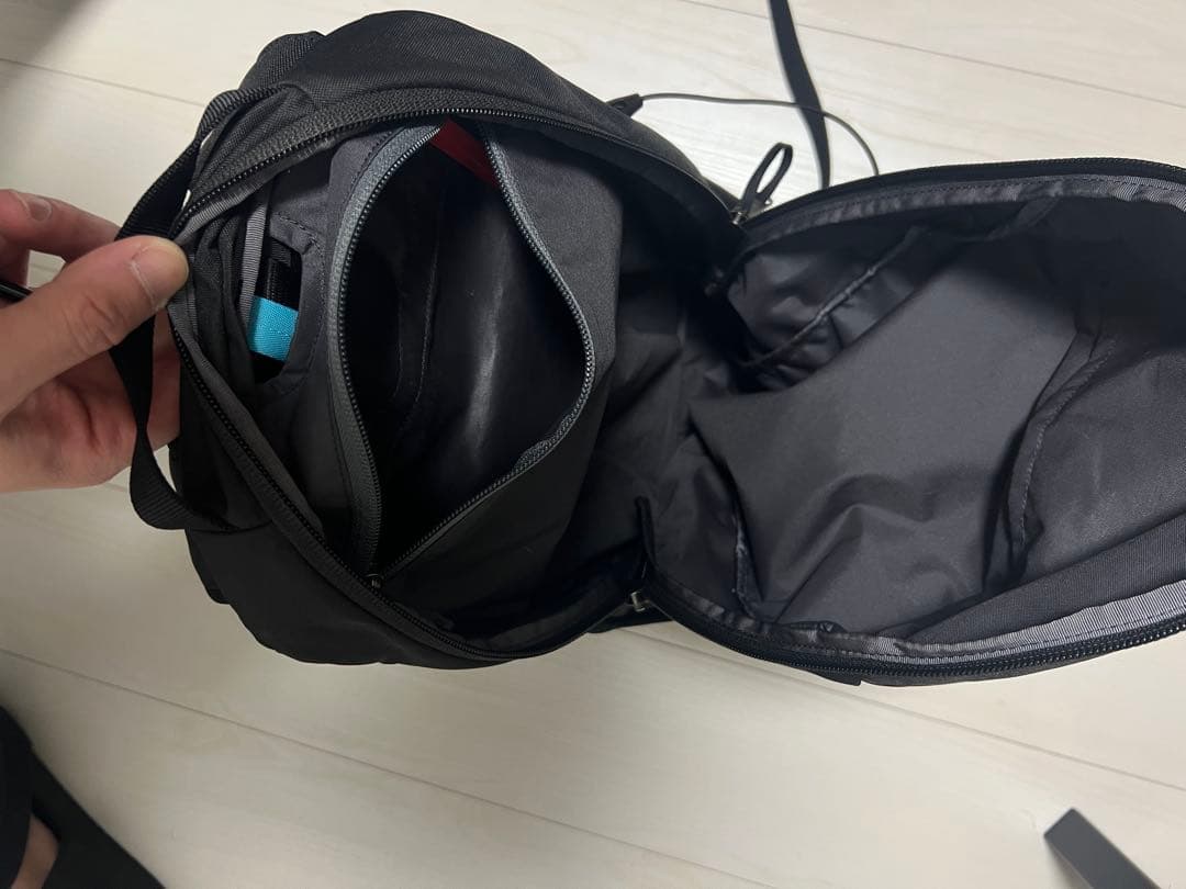 Arc'teryx ブラック リュック 18L