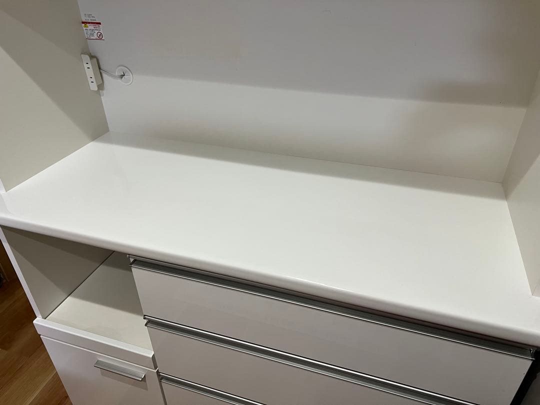 【送料込】ホワイトキッチン収納キャビネット　食器棚　キッチンボード　カップボード
