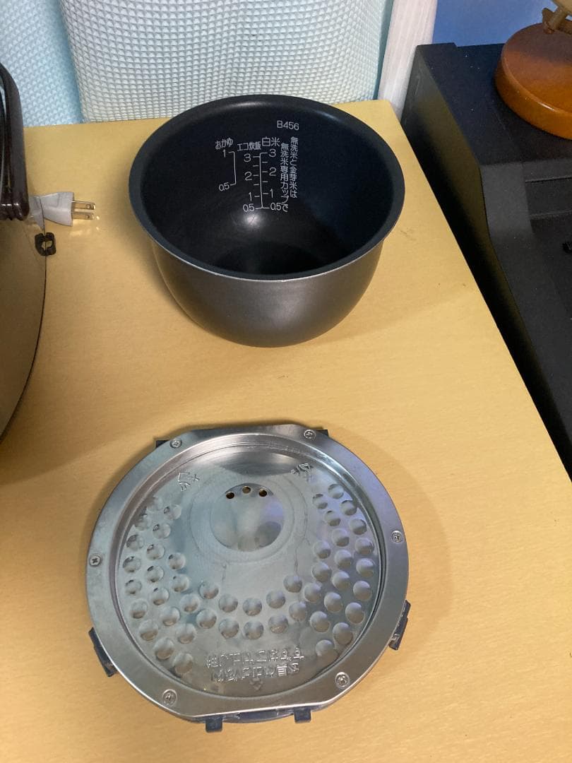 ★美品★象印 IH炊飯ジャーIH炊飯器 NP-GJ05 0.54L　2019年製