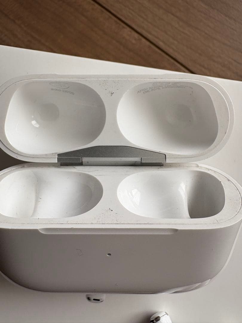 AirPods Pro 2世代本体 充電ケース付き 左耳のみ