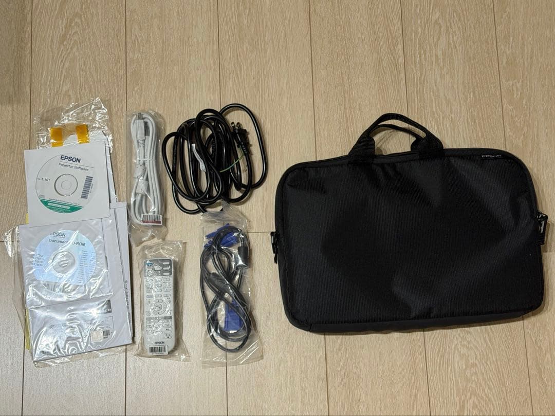 【美品】EPSON EB-1785W ランプ点灯65時間 プロジェクター