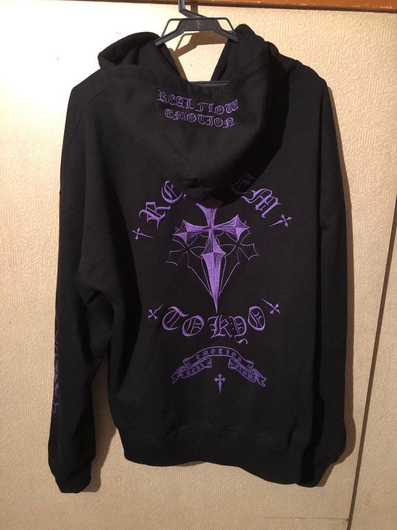 最終値下げ REFLEM クロス刺繍ジップアップパーカー フリーサイズ