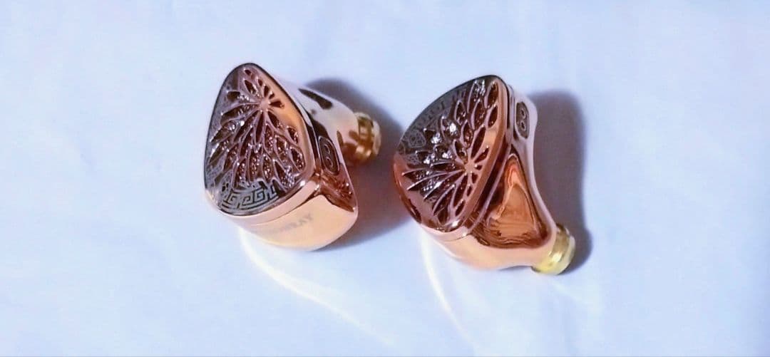 【未使用に近い】 TANGZU 魚玄機 限定色 有線イヤホン 3.5mm 希少