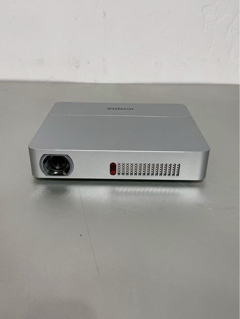 iCODIS CB-400 プロジェクター DLP 3000ルーメン 高画質