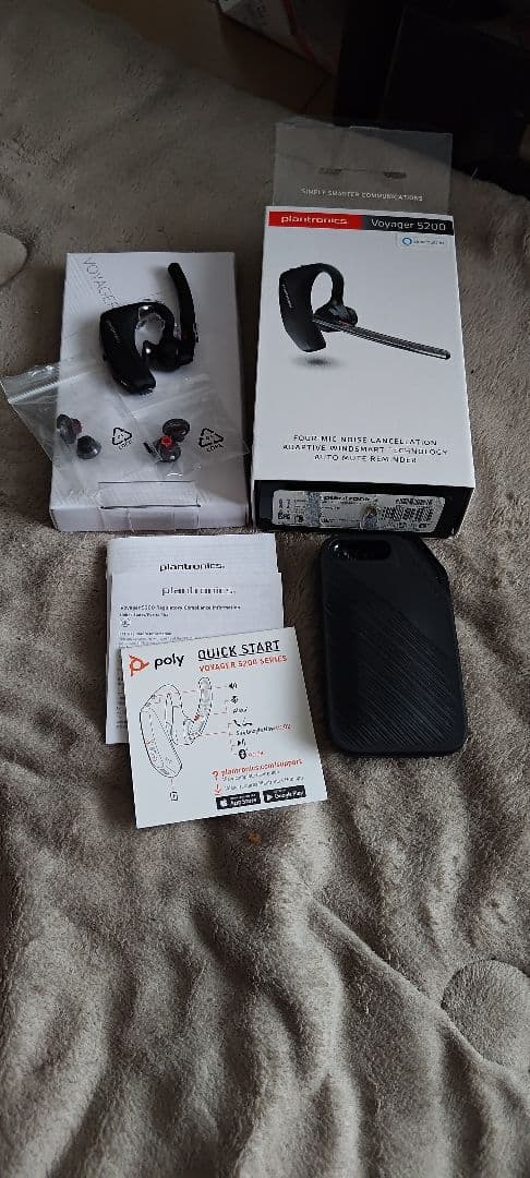 イヤホン Poly Plantronics Voyager 5200