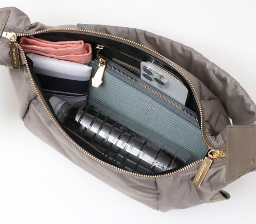 VIOLAd'ORO ヴィオラドーロ ショルダーバッグ 　ナイロン V-2211