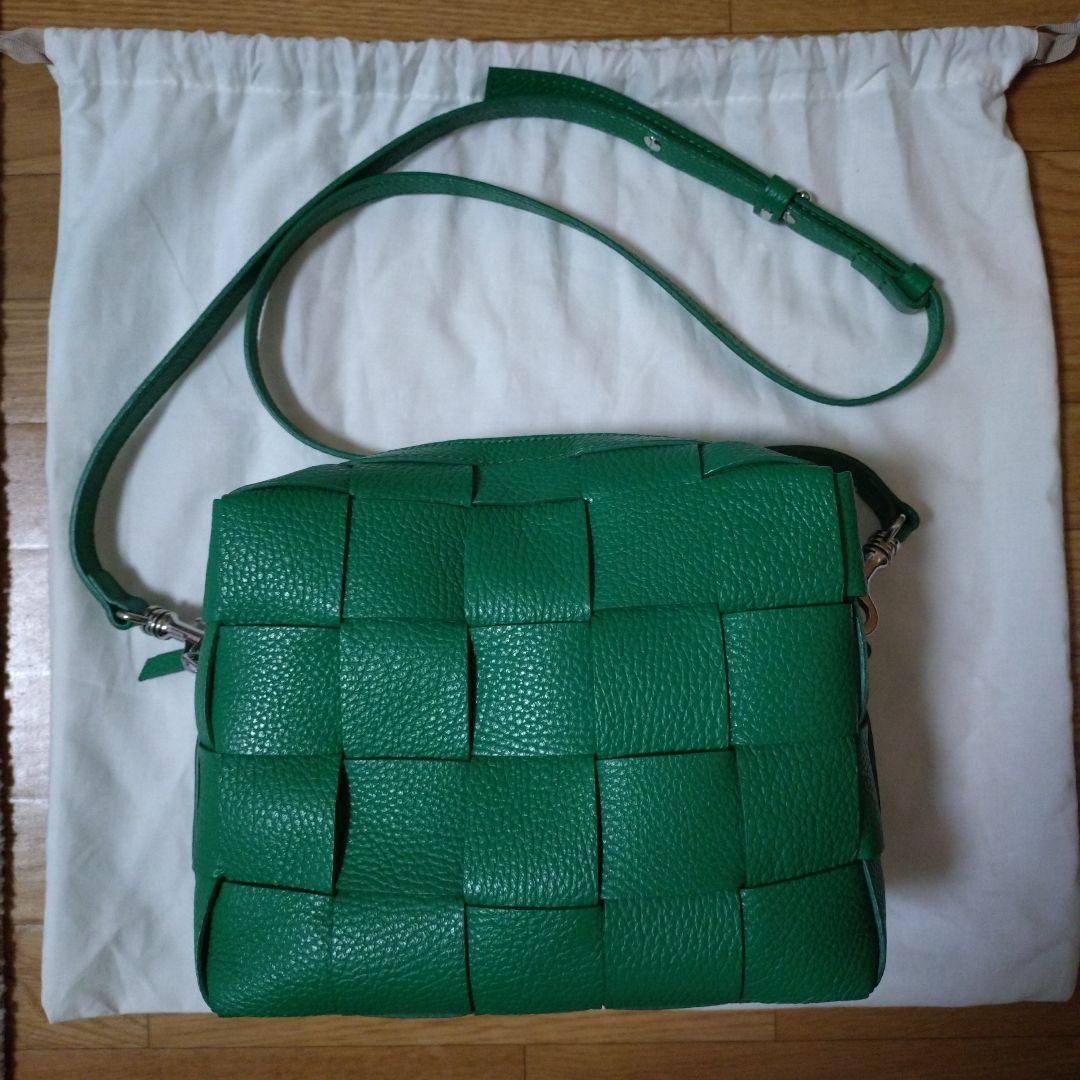 IACUCCI ショルダーバッグ