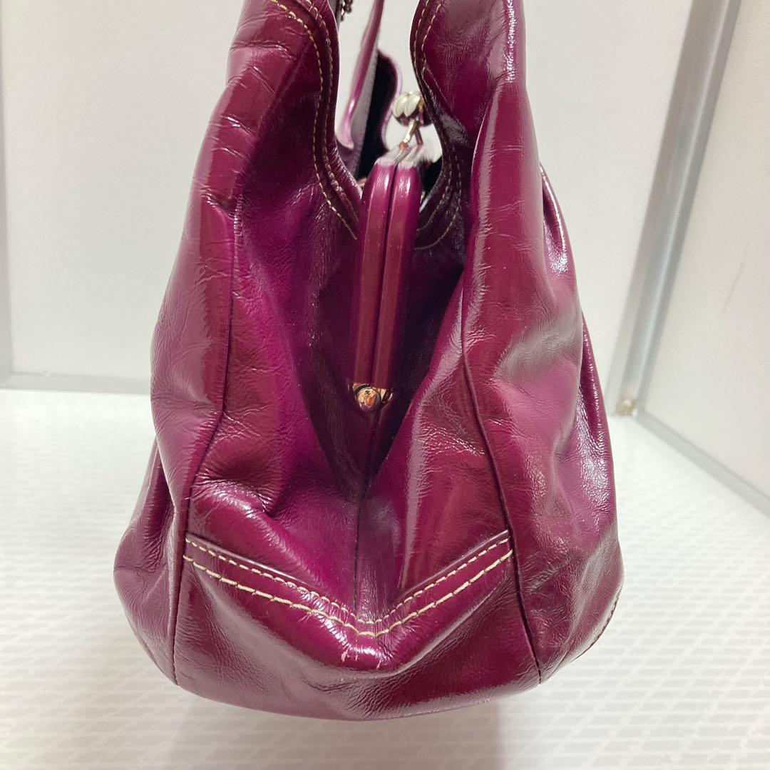 美品　コーチ エルゴ ergo パテントレザー がま口 Kiss-lock