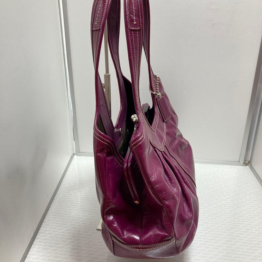 美品　コーチ エルゴ ergo パテントレザー がま口 Kiss-lock