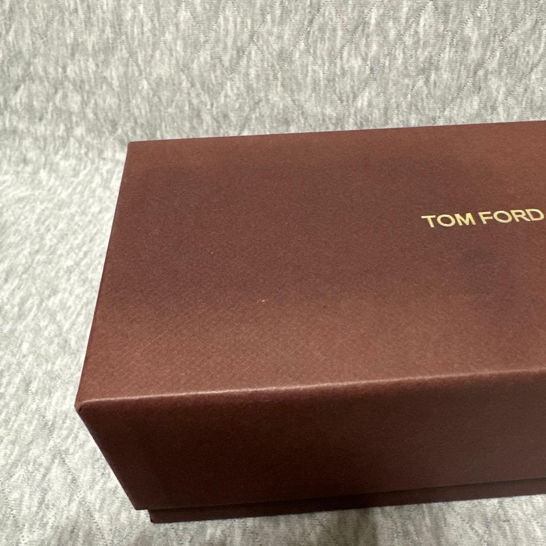 TOM FORD トムフォード サングラス TF9355 05A