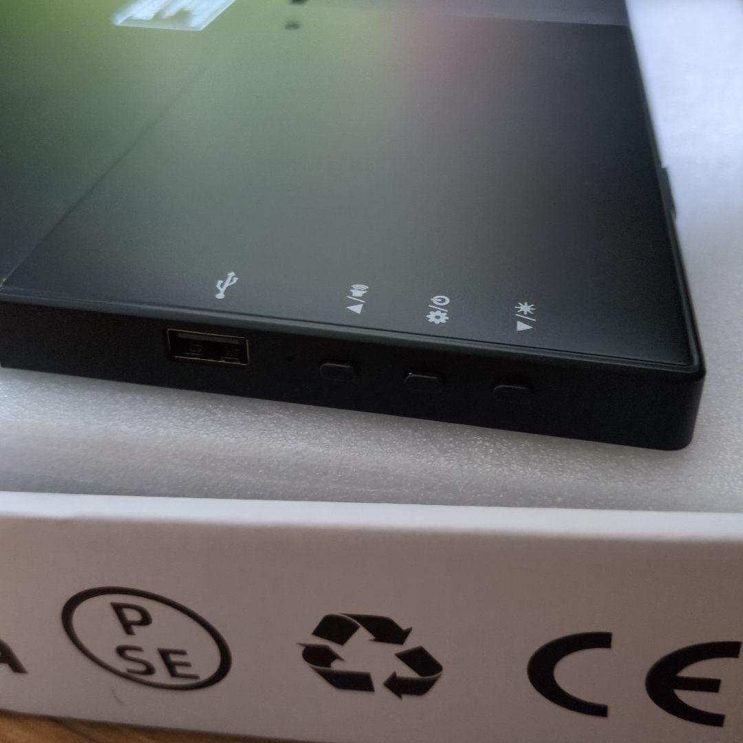 LEDディスプレイ ポータブルモニター スピーカー付き スタンド 15.6インチ