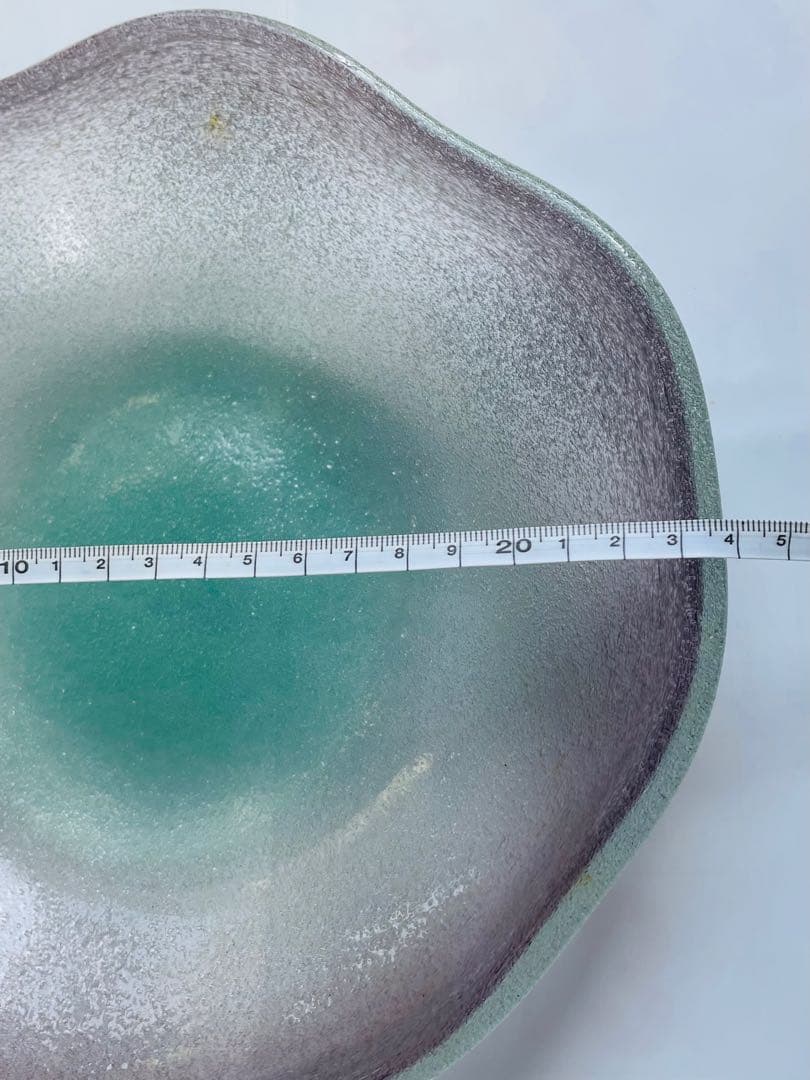 [美品] 現代の名工 稲嶺盛吉作 琉球ガラス24㌢大皿 泡ガラス 宙吹ガラス