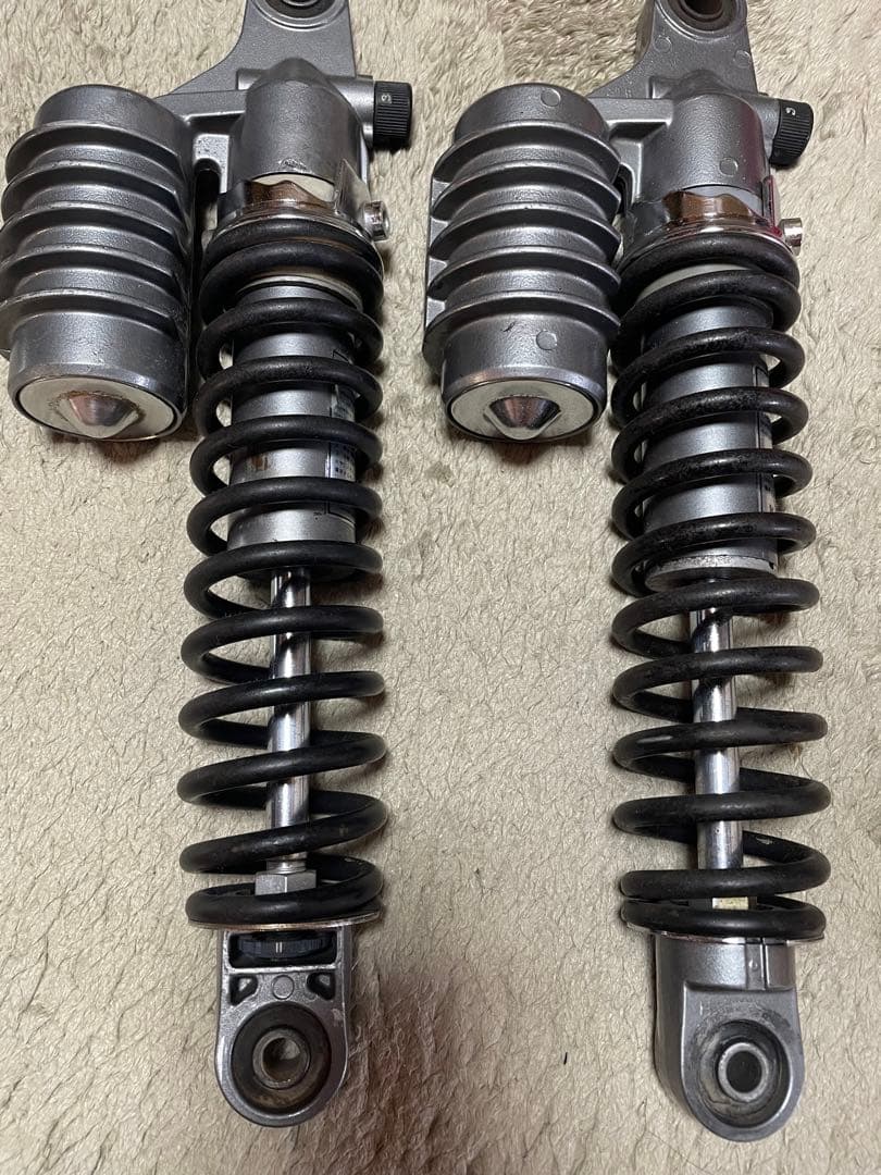 カワサキ　ゼファー750 純正サスペンション 2個セット