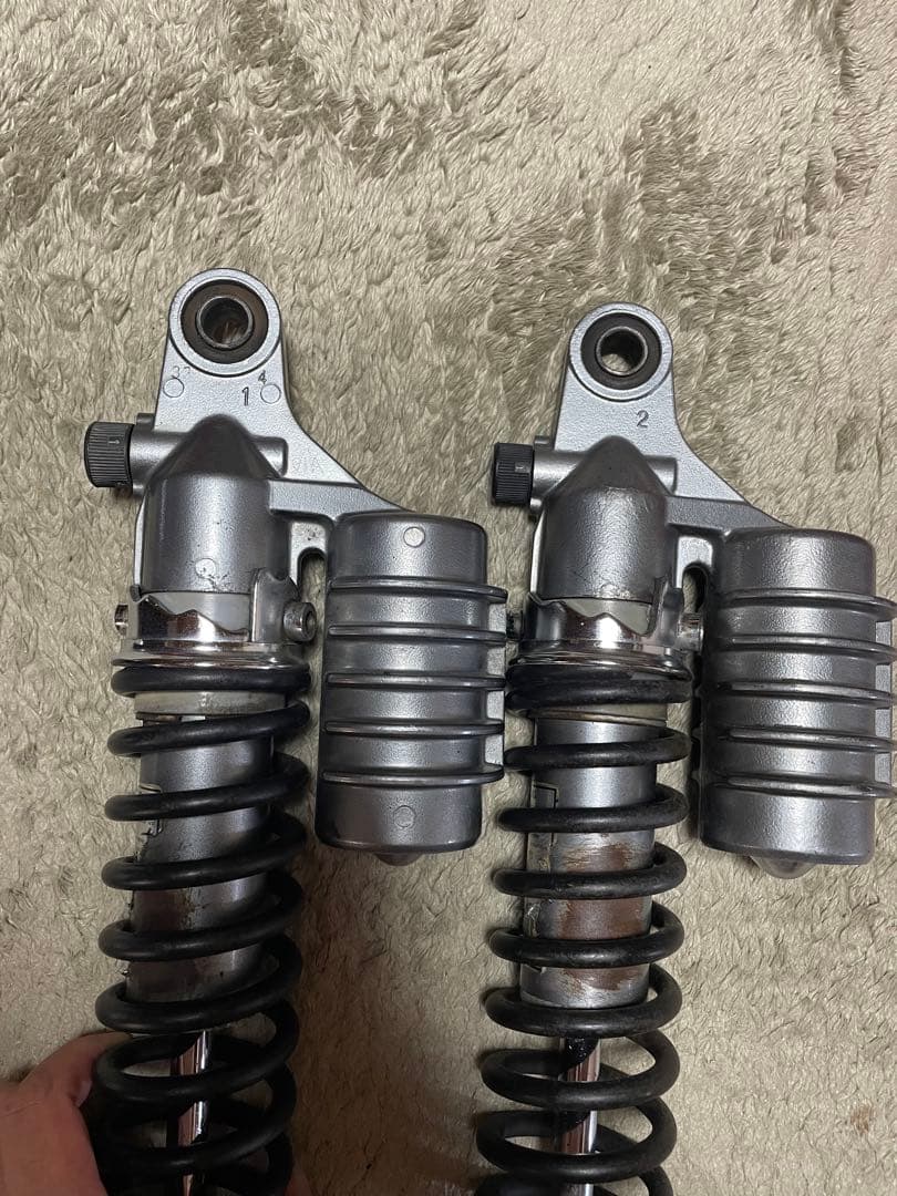 カワサキ　ゼファー750 純正サスペンション 2個セット
