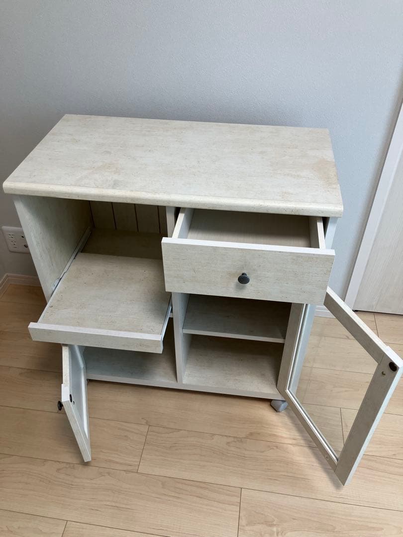 食器棚　軽量 移動可能