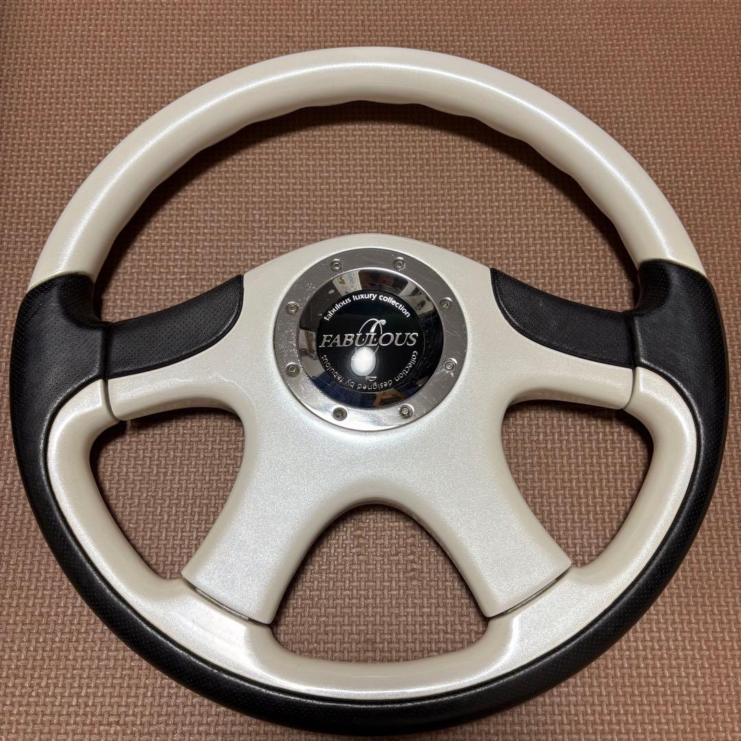 ゔ*ゔ様 FABULOUS ファブレス　ステアリング　3 スポーク 　VIP