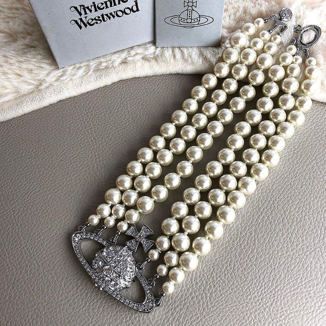 ヴィヴィアン　三連オーブ　ネックレス・チョーカー