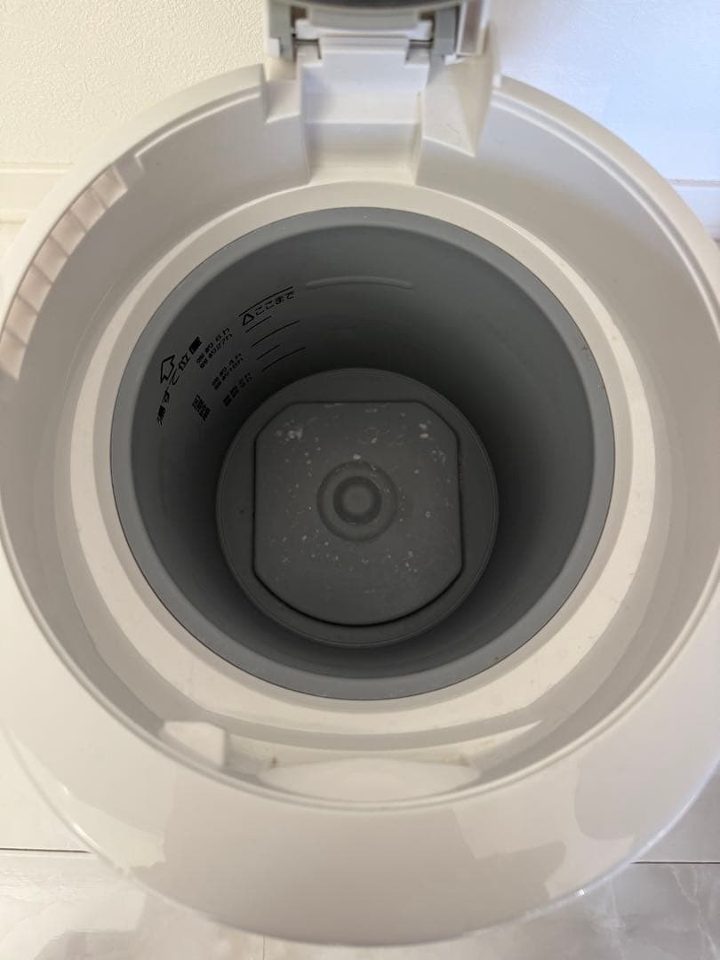 象印　スチーム式　加湿器 EE-RS35 　（23年製）