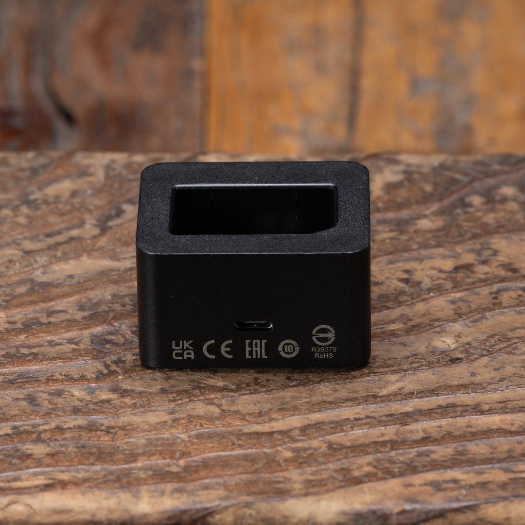 美品 Leica ライカ 純正 バッテリー充電器 BC-SCL7 M11対応