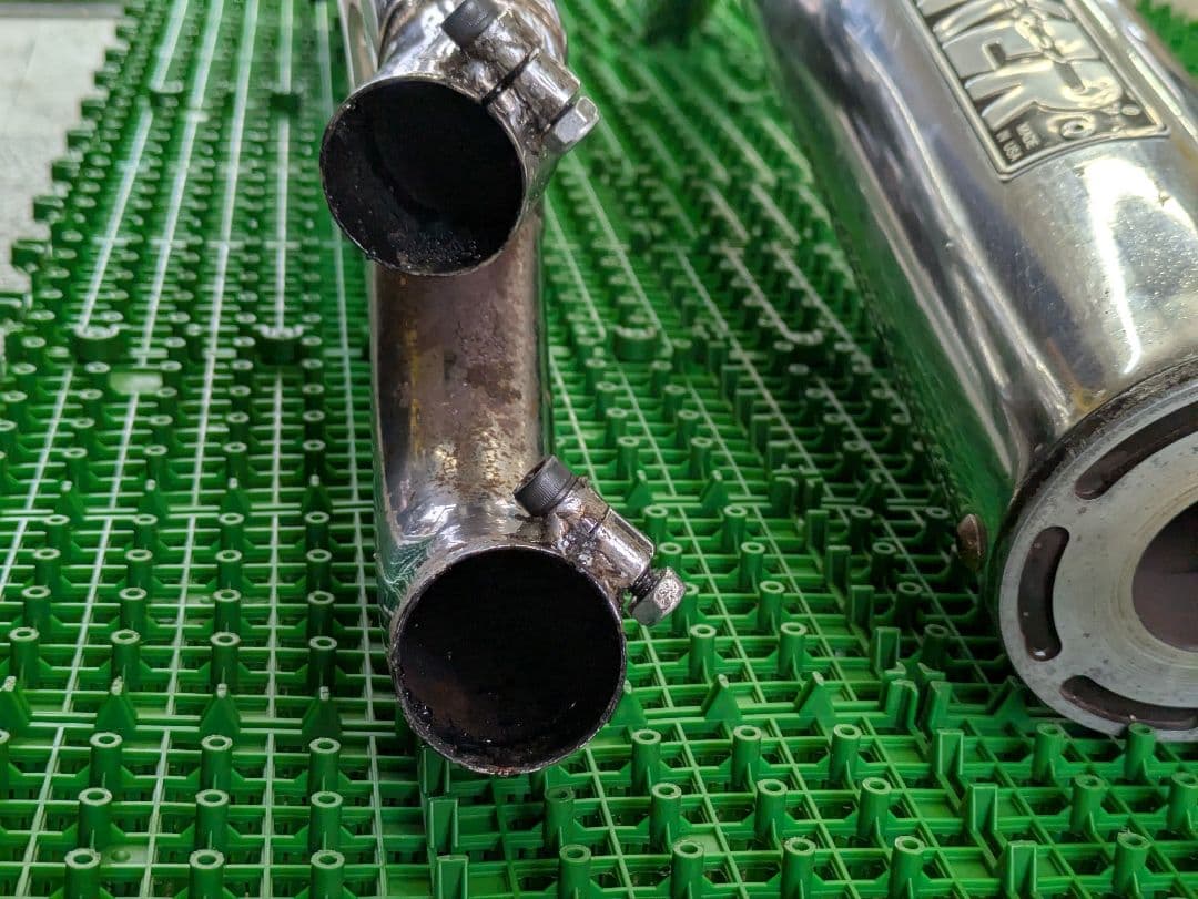 KERKER VMAX1200 VP20N スリップオンマフラー