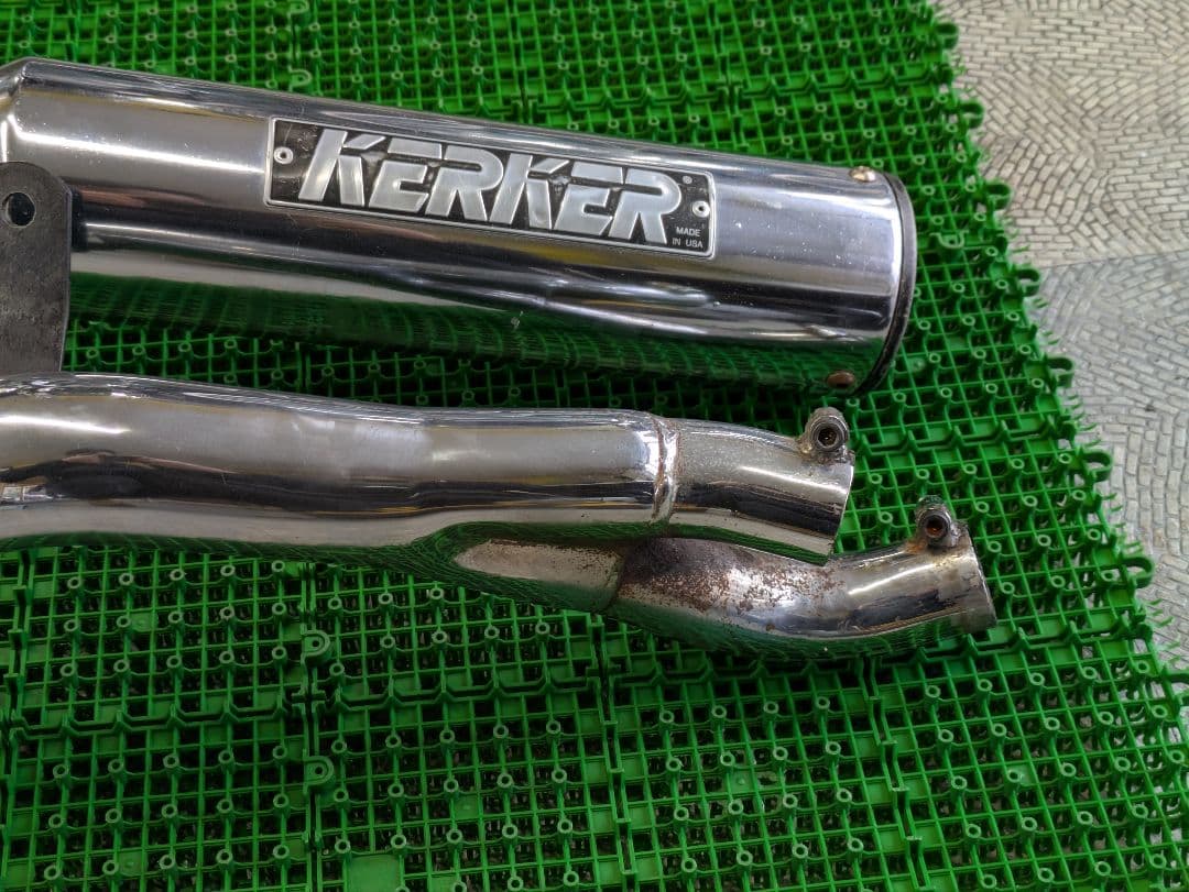 KERKER VMAX1200 VP20N スリップオンマフラー