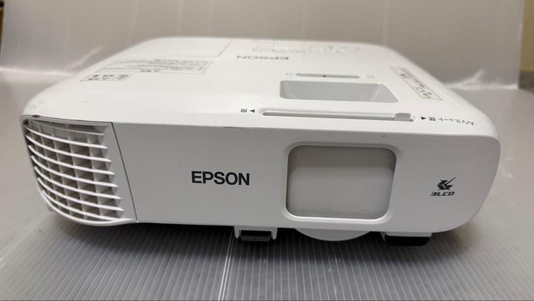 EPSON EB-2142wプロジェクター 本体 ジャンク