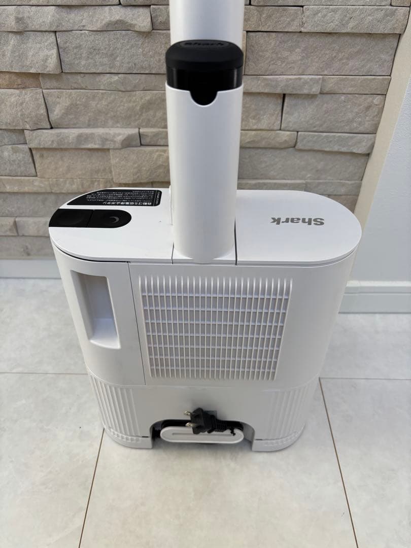 【美品】Shark LC351JWH ミスティックホワイト シャーク