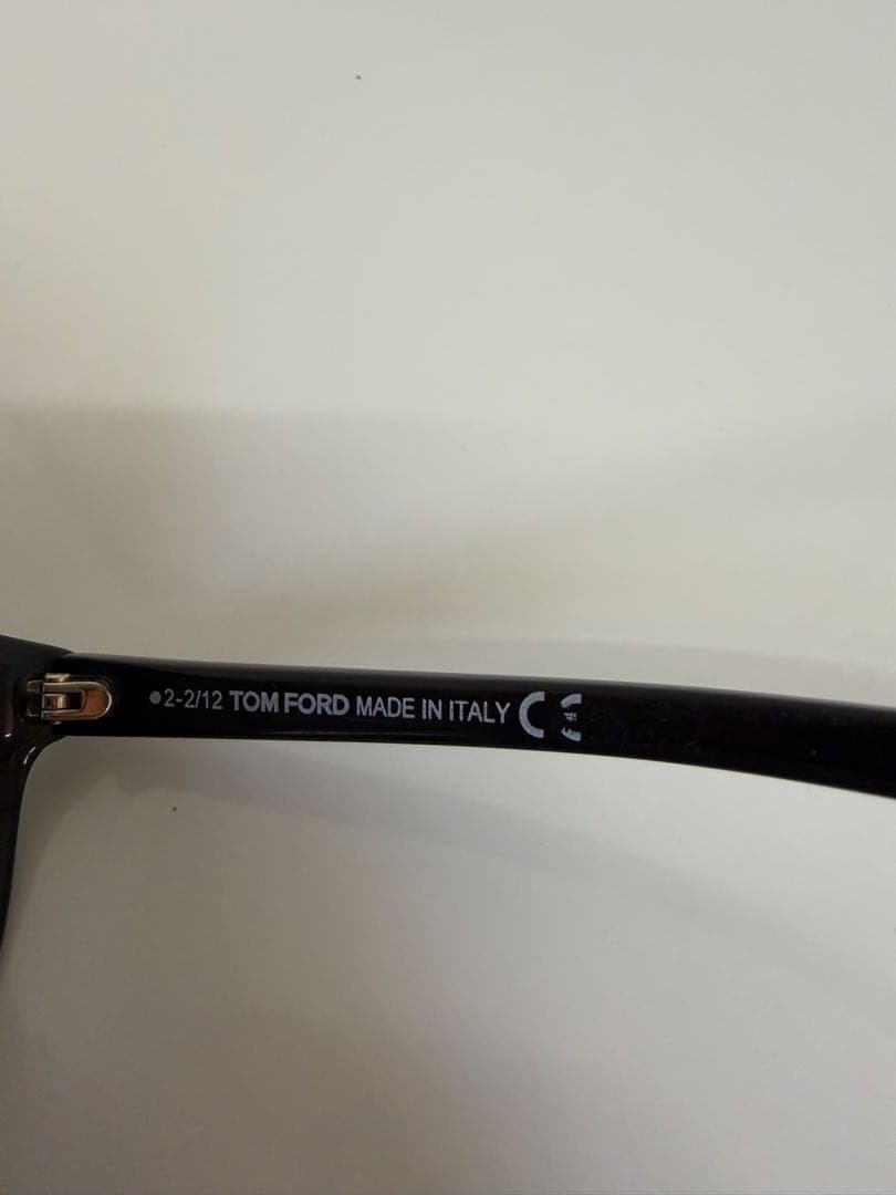 g*4様 トムフォード Flynn TF9291 01B ライトブルー サングラ