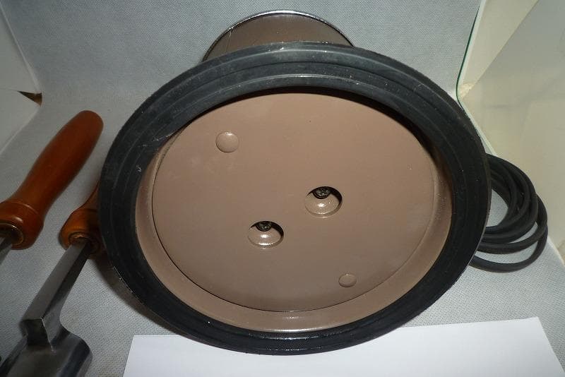 美品　タキイ和裁電化鏝　和裁こて　和裁コテ　タキイ製　鏝２本付　ランプ付