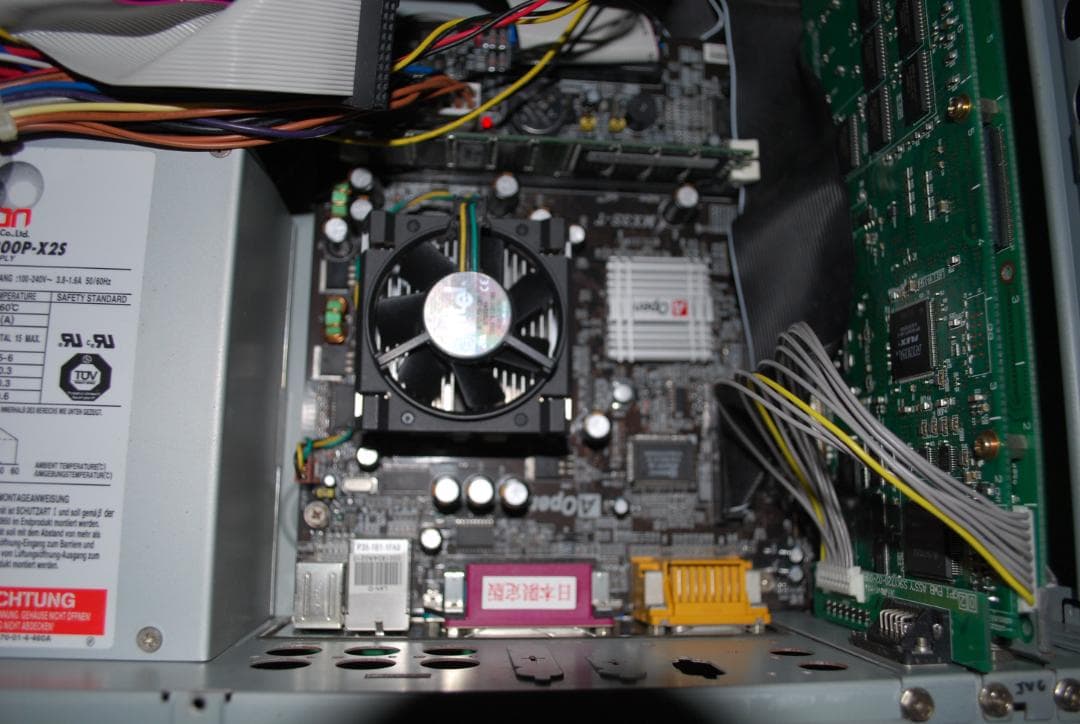 ISISビデオテロッパーBC-8900Bの出品です。