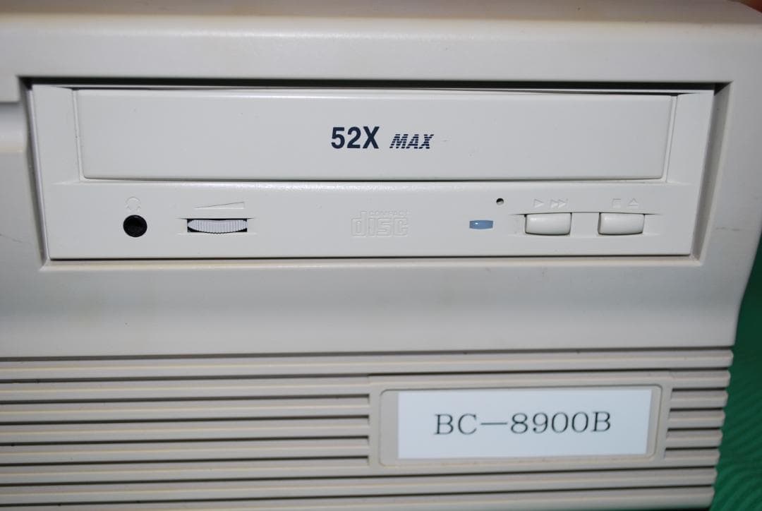 ISISビデオテロッパーBC-8900Bの出品です。