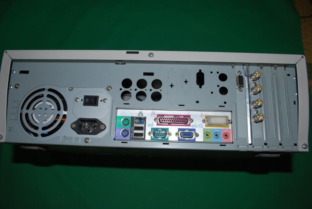 ISISビデオテロッパーBC-8900Bの出品です。