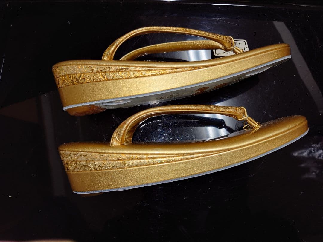 金鷲印　バッグと草履セット　ゴールド