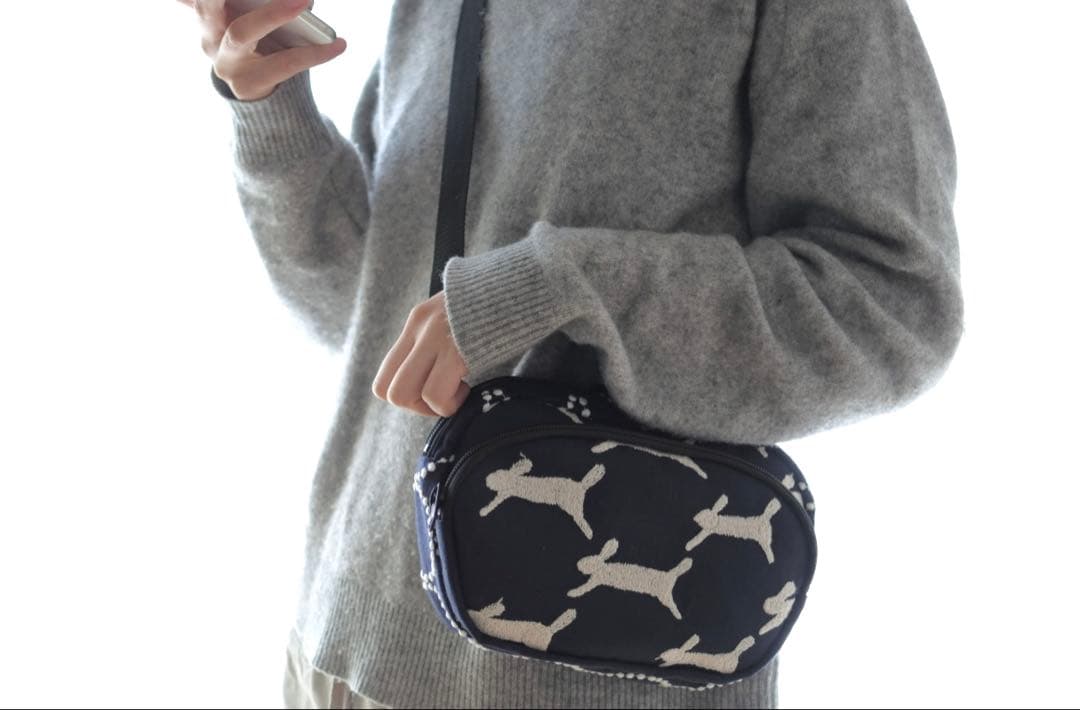 ミナペルホネン　ランランランとタンバリンのカンガルーバッグ